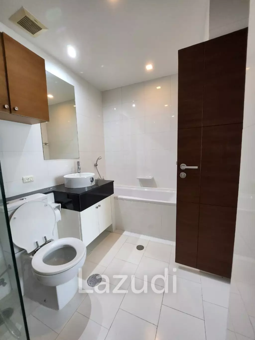 2 Bed 2 Bath 69 SQ.M Sukhumvit City Resort