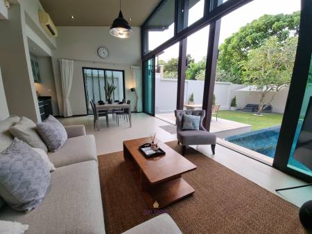 2BR Modern Villa near Bangtao Beach