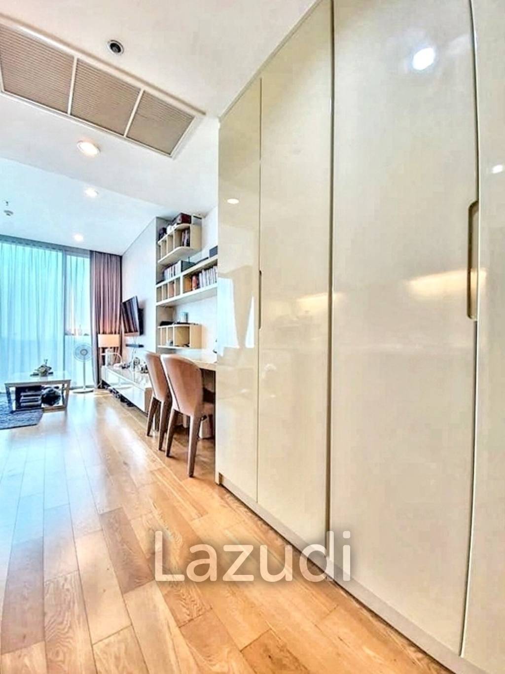 1 Bed 1 Bath 45 SQ.M The Breeze Narathiwas