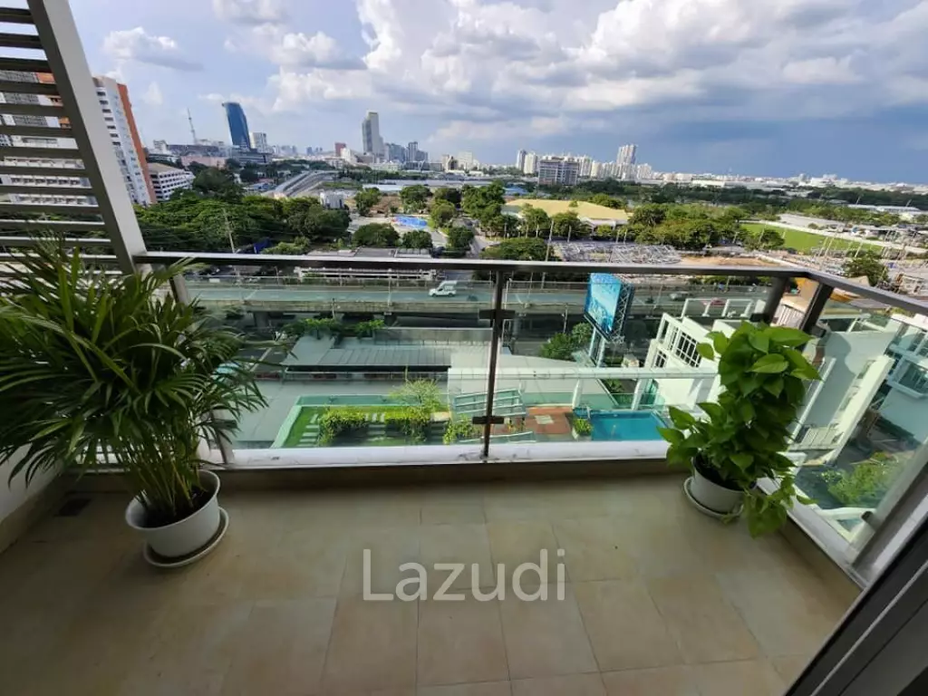 2 Bed 1 Bath 57 SQ.M T.C. Green Condominium