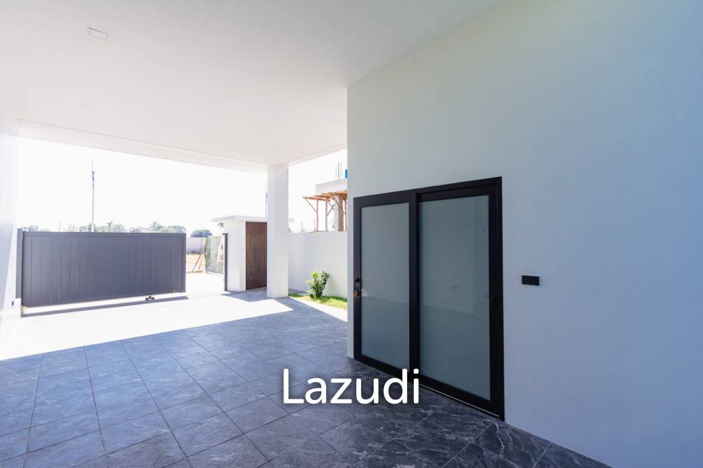 220 sqm modern pool villa in Hin Lek Fai Hua Hin