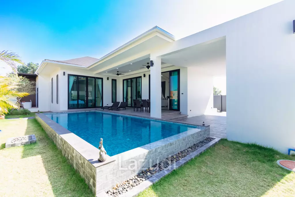 220 sqm modern pool villa in Hin Lek Fai Hua Hin