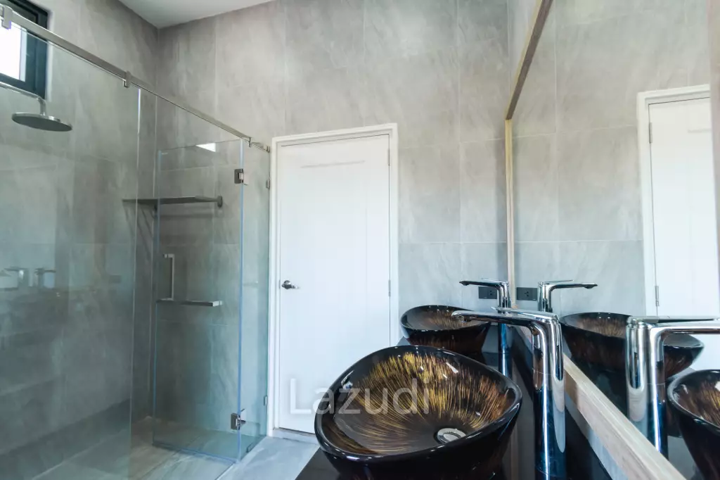 220 sqm modern pool villa in Hin Lek Fai Hua Hin