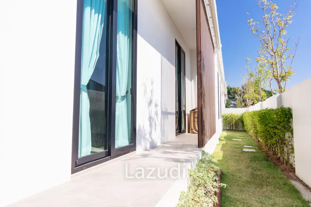 220 sqm modern pool villa in Hin Lek Fai Hua Hin