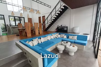 ELEGANT 4-BEDROOM VILLA WITH STUNNING DESIGN IN PECATU