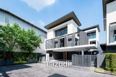 Luxury 3-Storey Detached House in Suan Luang Bangkok