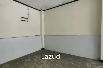 Commercial Building for rent in Silom