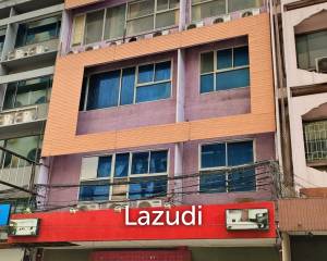Commercial Building for rent in Silom