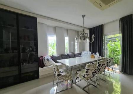 4-Bedroom House At 88 Land And House Koh Kaew