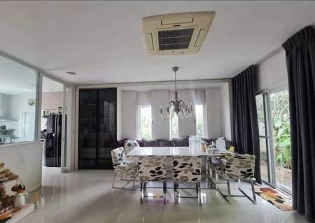 4-Bedroom House At 88 Land And House Koh Kaew