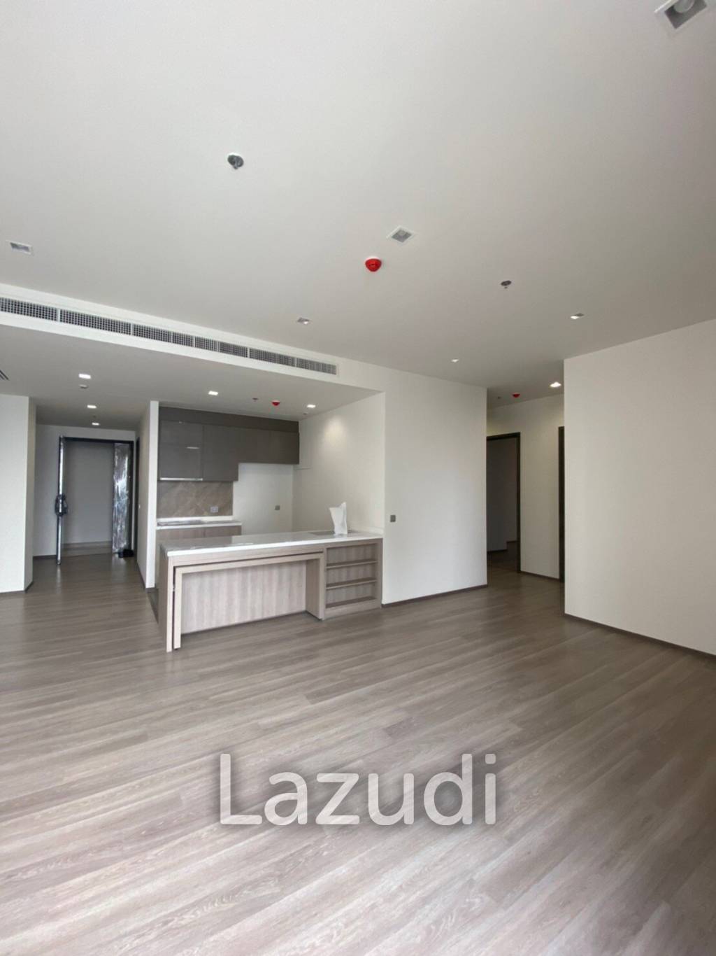 3 Bed 3 Bath 133.66 SQ.M RHYTHM Charoenkrung Pavilion