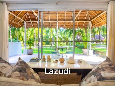 Luxurious Koh Phangan Villa: A Tranquil Retreat in a Prestigious Estate