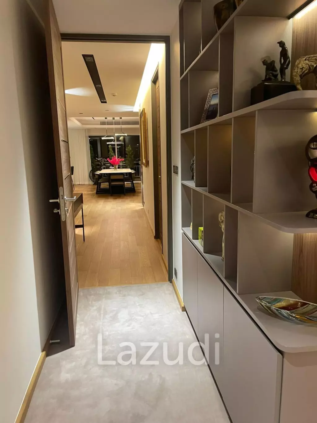 4 Bed 4 Bath 257 SQ.M The Rise Sukhumvit 39