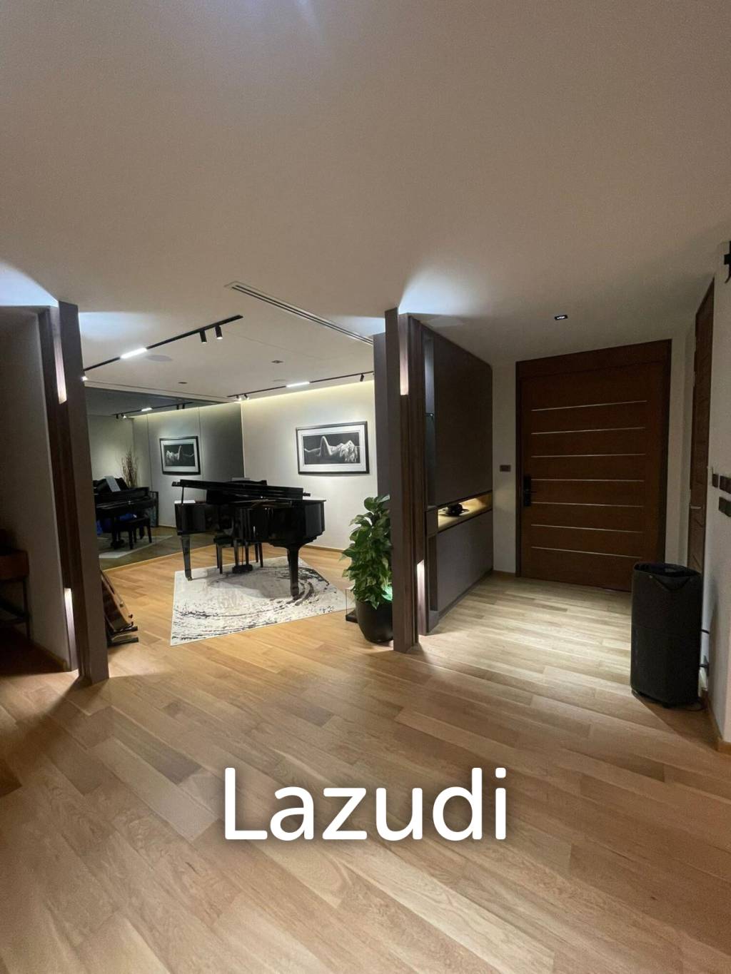 4 Bed 4 Bath 257 SQ.M The Rise Sukhumvit 39