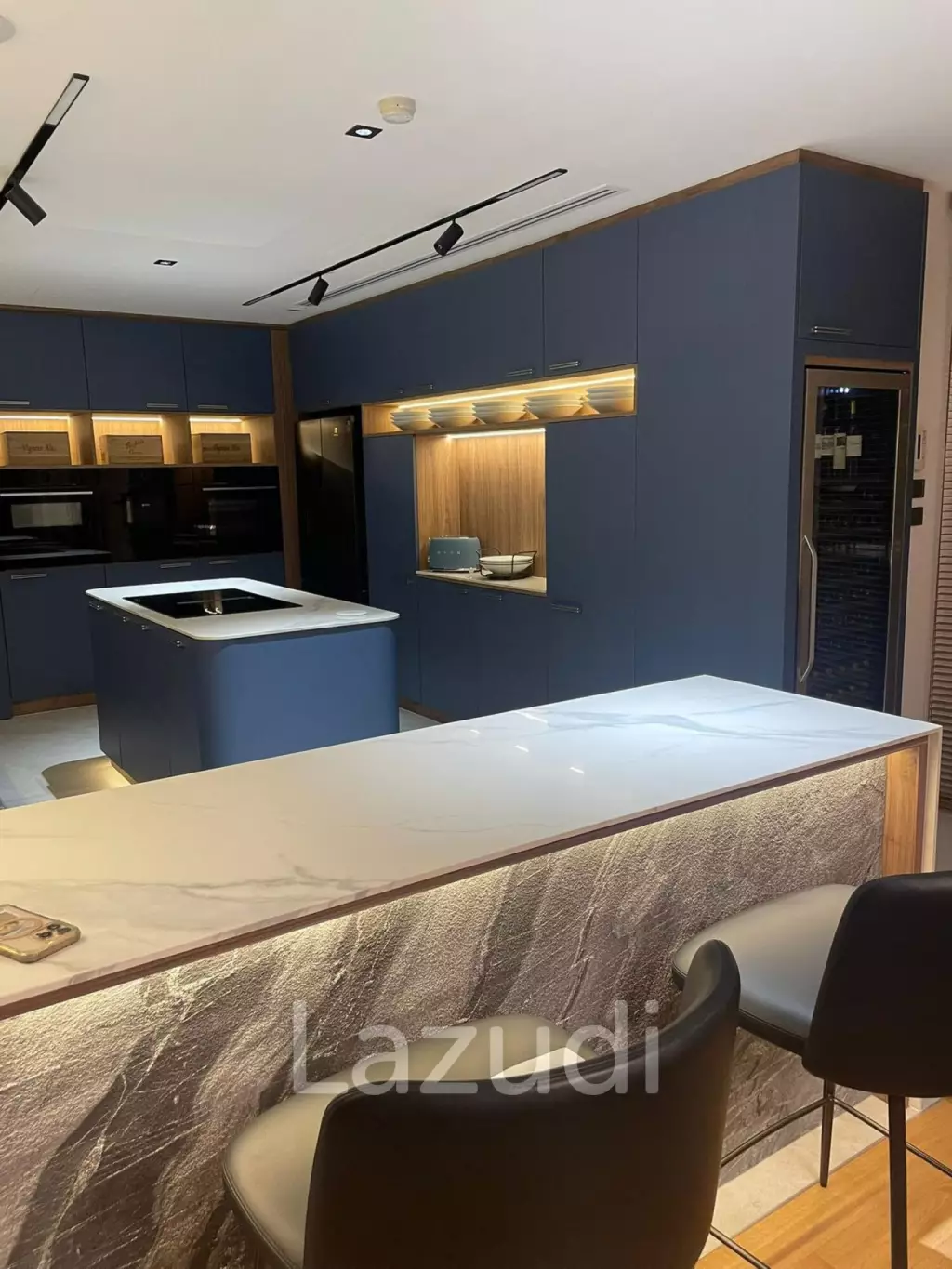 4 Bed 4 Bath 257 SQ.M The Rise Sukhumvit 39