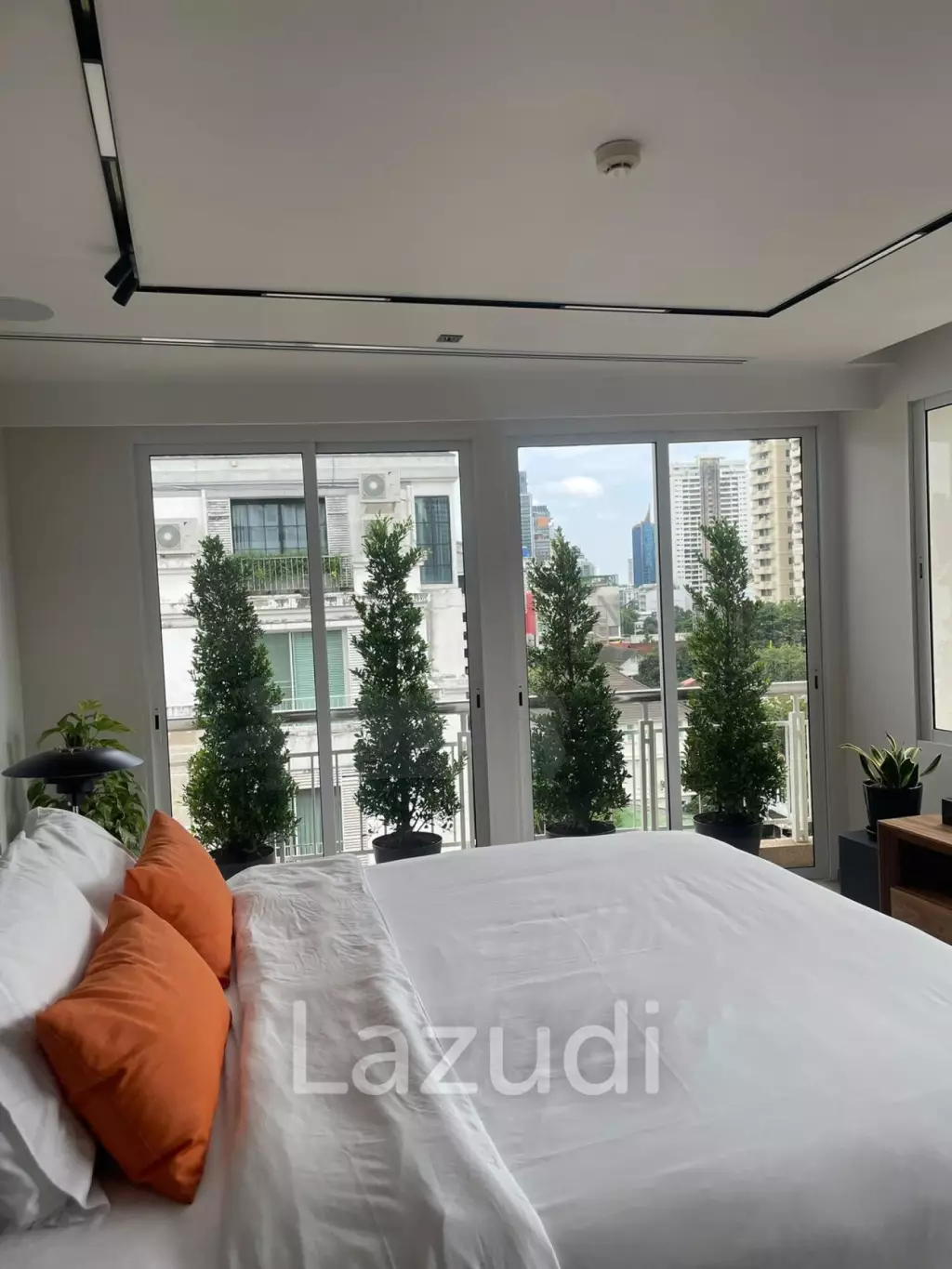 4 Bed 4 Bath 257 SQ.M The Rise Sukhumvit 39