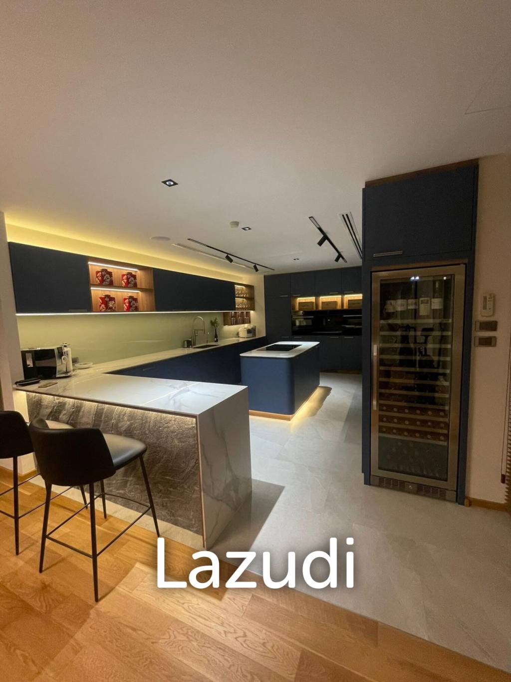 4 Bed 4 Bath 257 SQ.M The Rise Sukhumvit 39