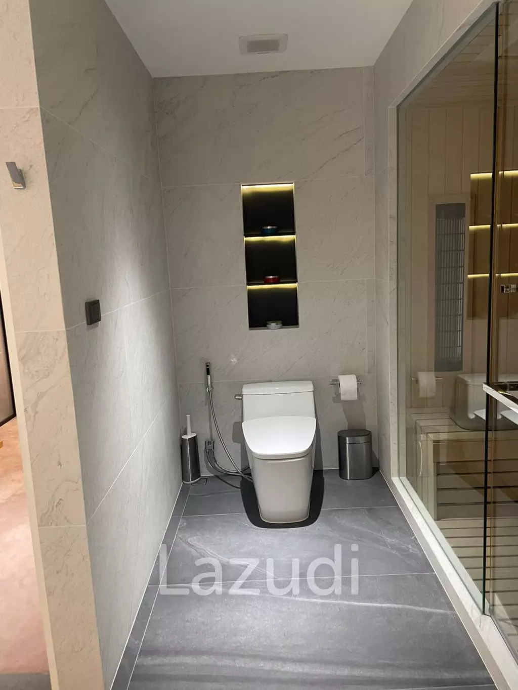 4 Bed 4 Bath 257 SQ.M The Rise Sukhumvit 39