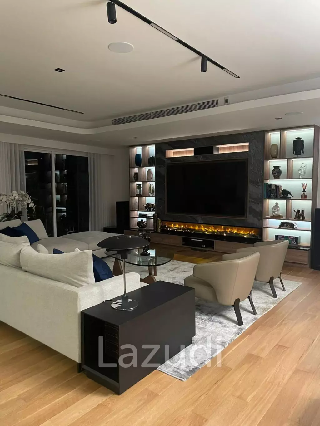 4 Bed 4 Bath 257 SQ.M The Rise Sukhumvit 39