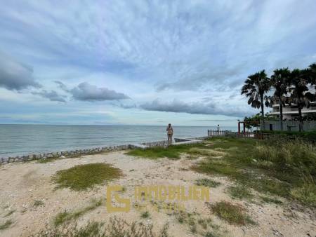 อสังหาริมทรัพย์ริมชายหาด 2 ไร่ในทำเลที่ดีเยี่ยม