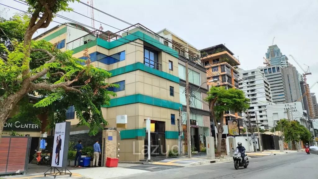Super Prime Location Commercial Building for rent in Langsuan