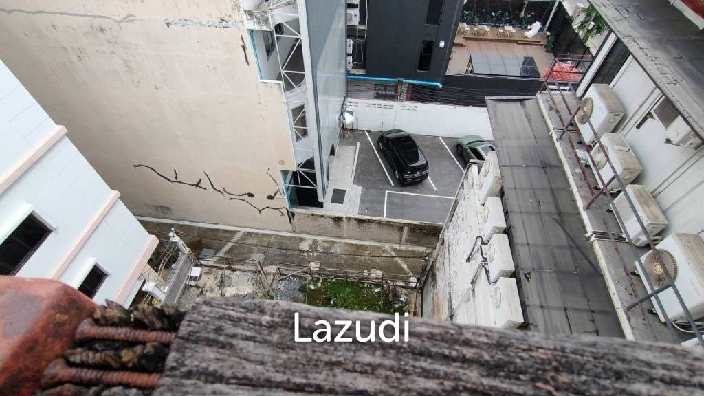 Super Prime Location Commercial Building for rent in Langsuan