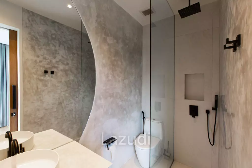 STYLISH VILLA IN BUDUK WITH MODERN COMFORT AND CONVENIENCE