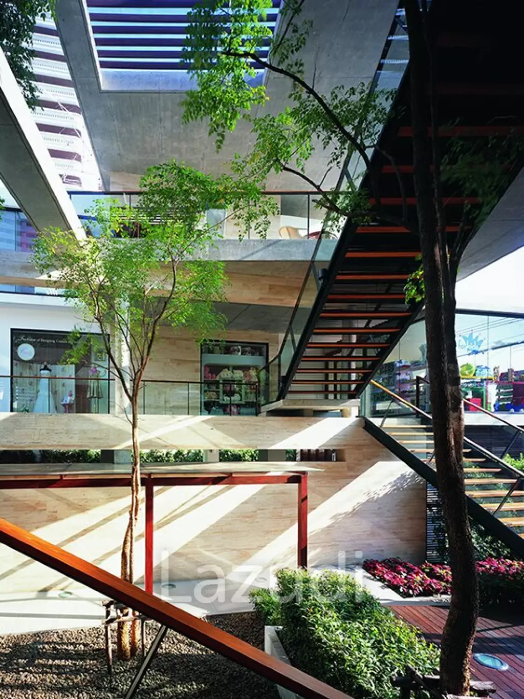 50SQM Community Area Prime Phrom Phong Retail Space - 3rd floor