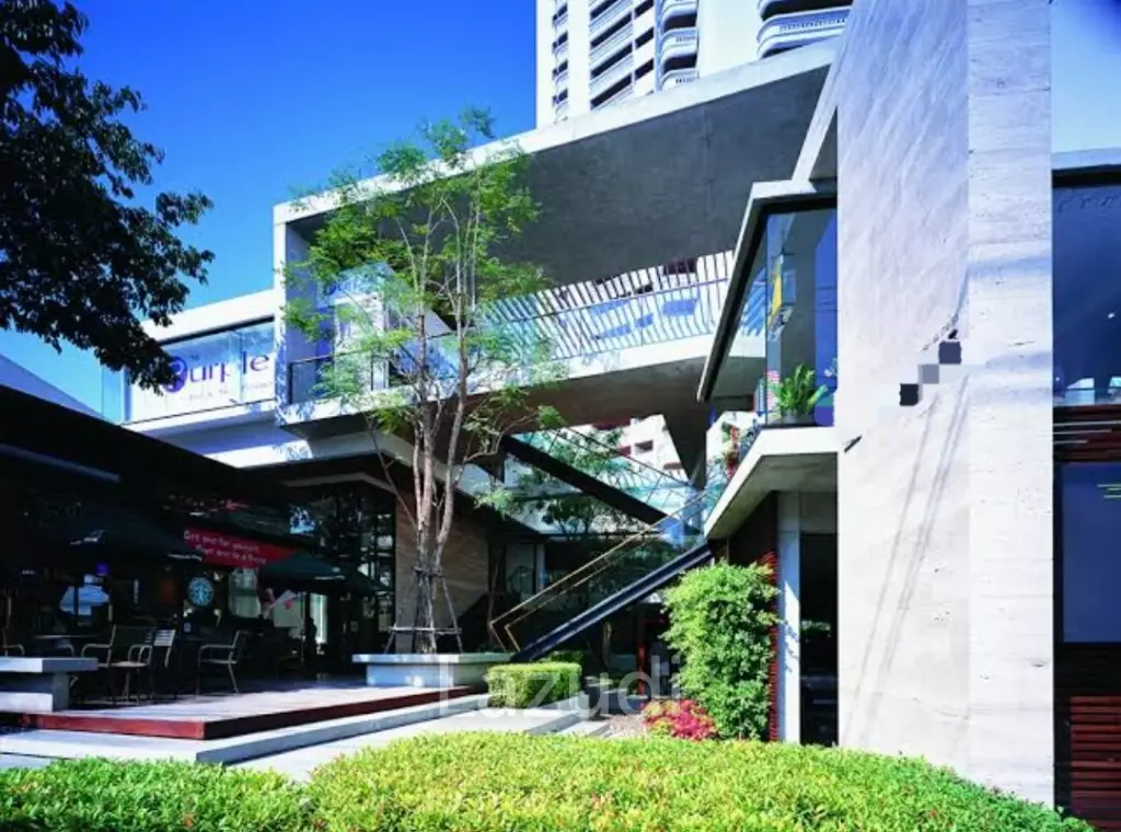 50SQM Community Area Prime Phrom Phong Retail Space - 3rd floor