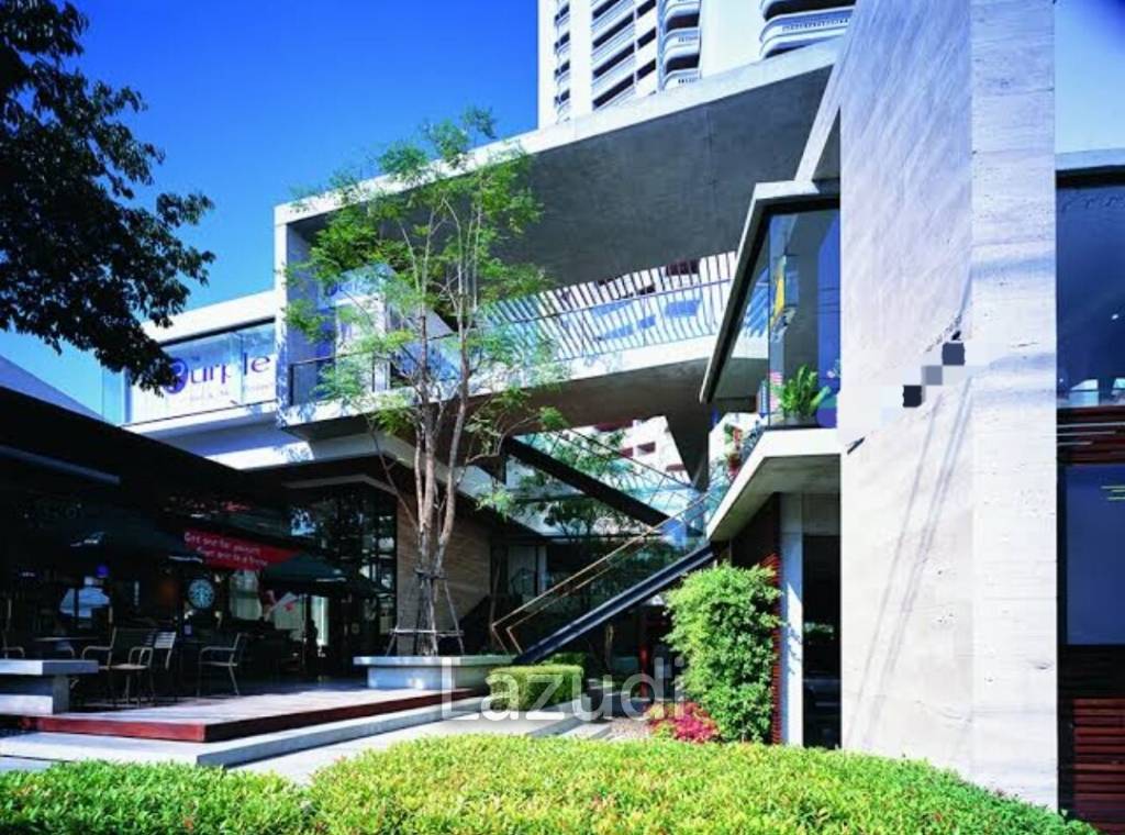 50SQM Community Area Prime Phrom Phong Retail Space - 3rd floor