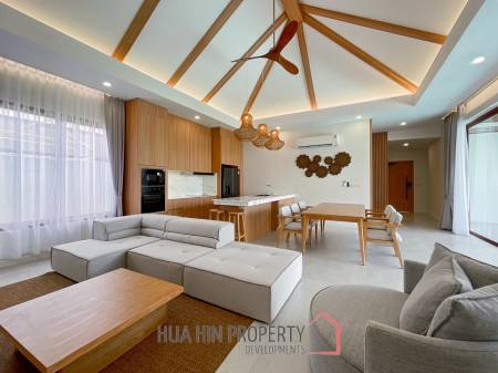 La Felice: New luxury 3 bed pool villa close to town
