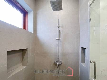 La Felice: New luxury 3 bed pool villa close to town