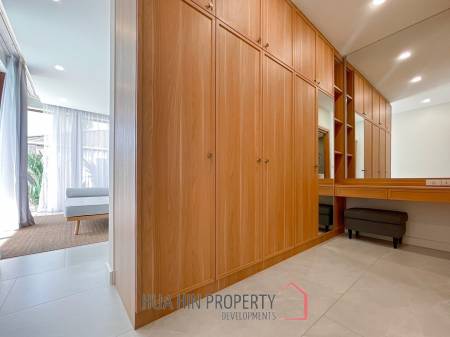 La Felice: New luxury 3 bed pool villa close to town