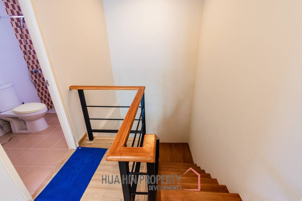 LA VALLE TOWN 3 : 3 bed two storey built-in kitchen