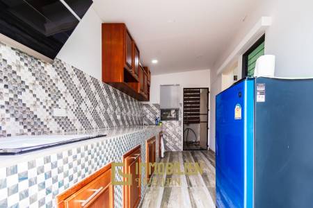 LA VALLE TOWN 3 : 3 bed two storey built-in kitchen