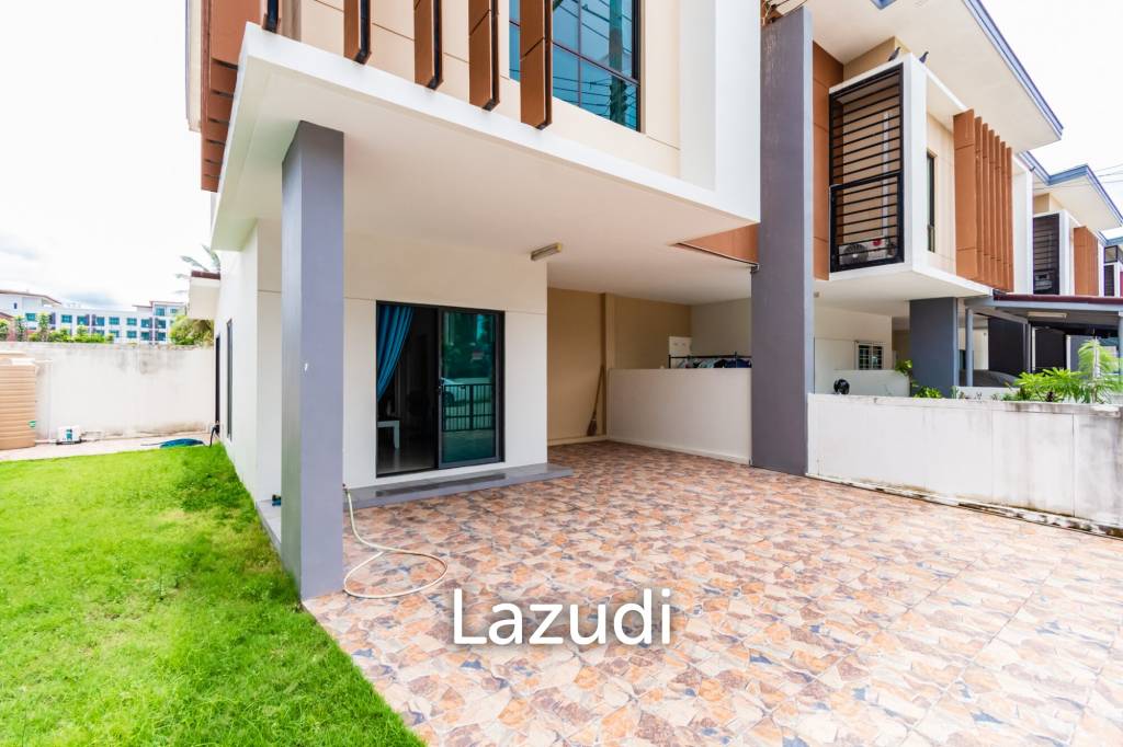 LA VALLE TOWN 3 : 3 bed two storey built-in kitchen