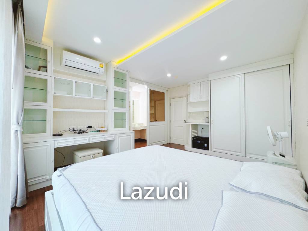 3 Bed 3 Bath 200 SQ.M Townhouse in Sukhumvit 62