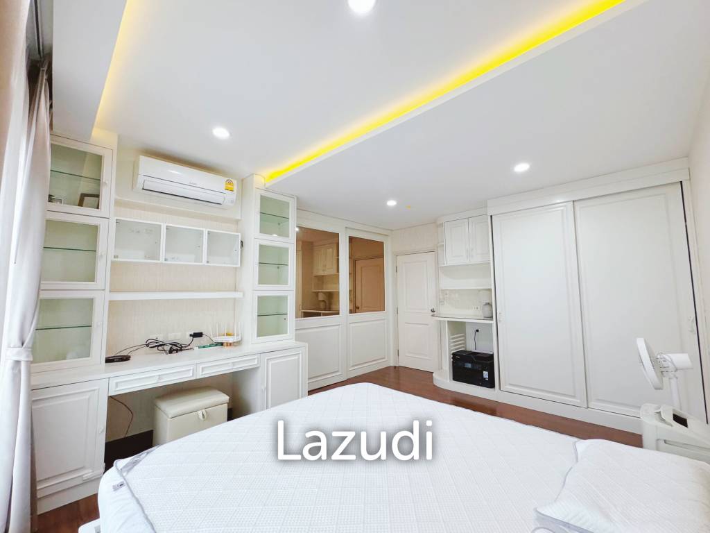 3 Bed 3 Bath 200 SQ.M Townhouse in Sukhumvit 62