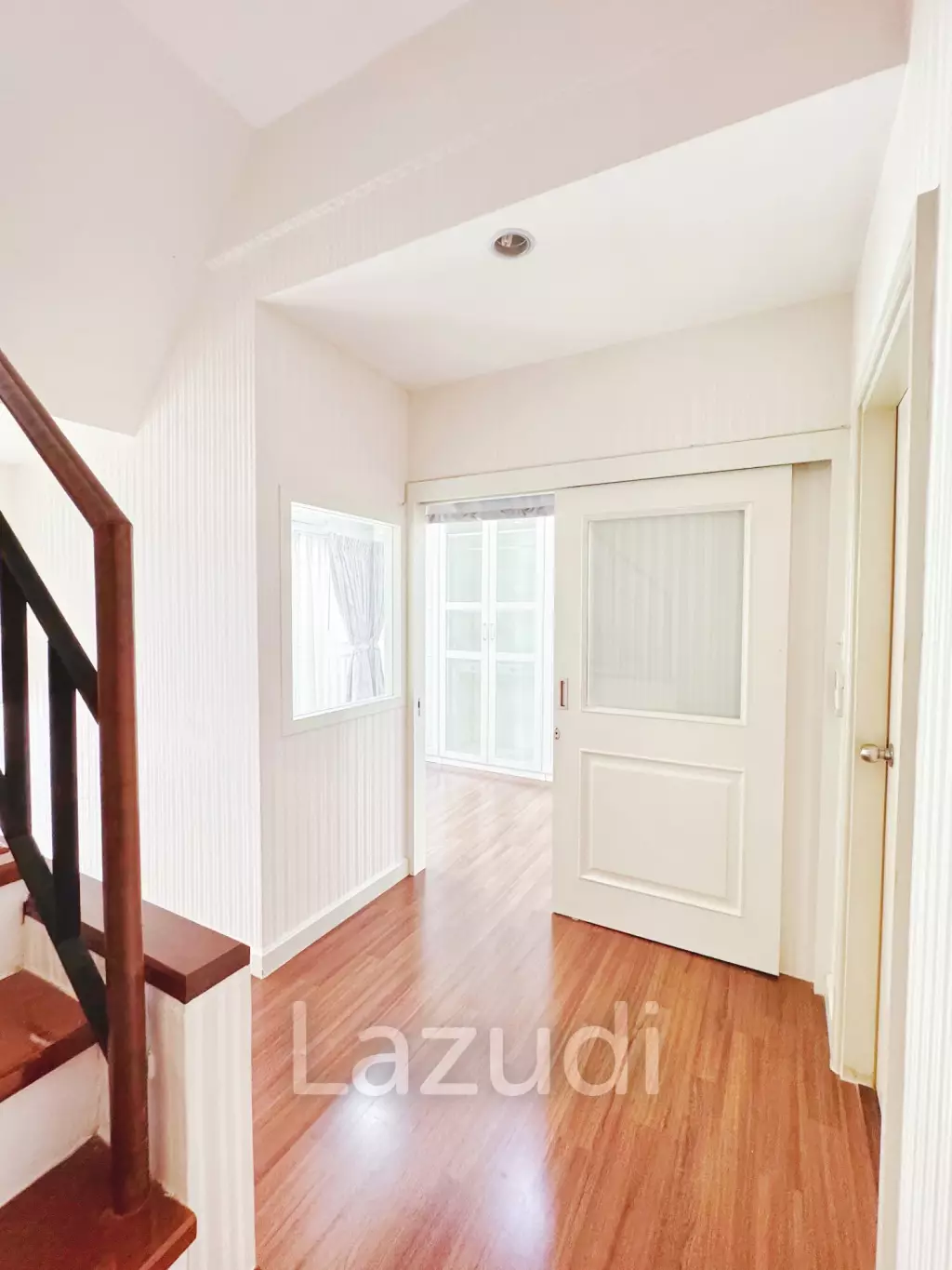 3 Bed 3 Bath 200 SQ.M Townhouse in Sukhumvit 62