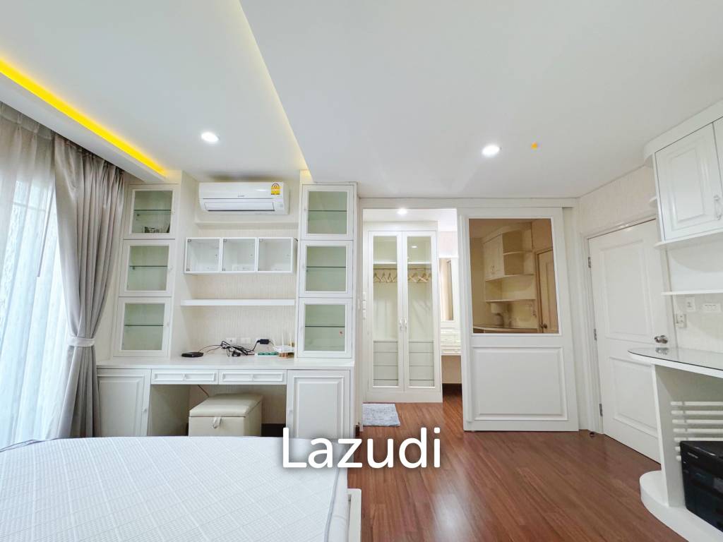 3 Bed 3 Bath 200 SQ.M Townhouse in Sukhumvit 62