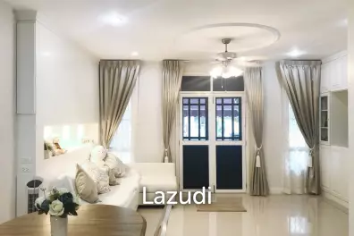 3 Bed 3 Bath 200 SQ.M Townhouse in Sukhumvit 62
