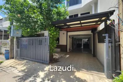 3 Bed 4 Bath Townhome in Chanta Niwet Village