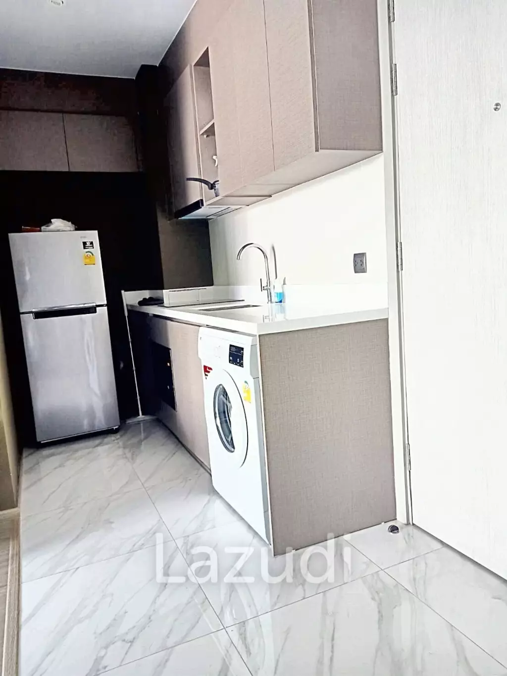 1 Bedroom 1 Bathroom 35 SQ.M at RHYTHM Ekkamai
