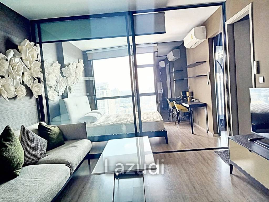 1 Bedroom 1 Bathroom 35 SQ.M at RHYTHM Ekkamai
