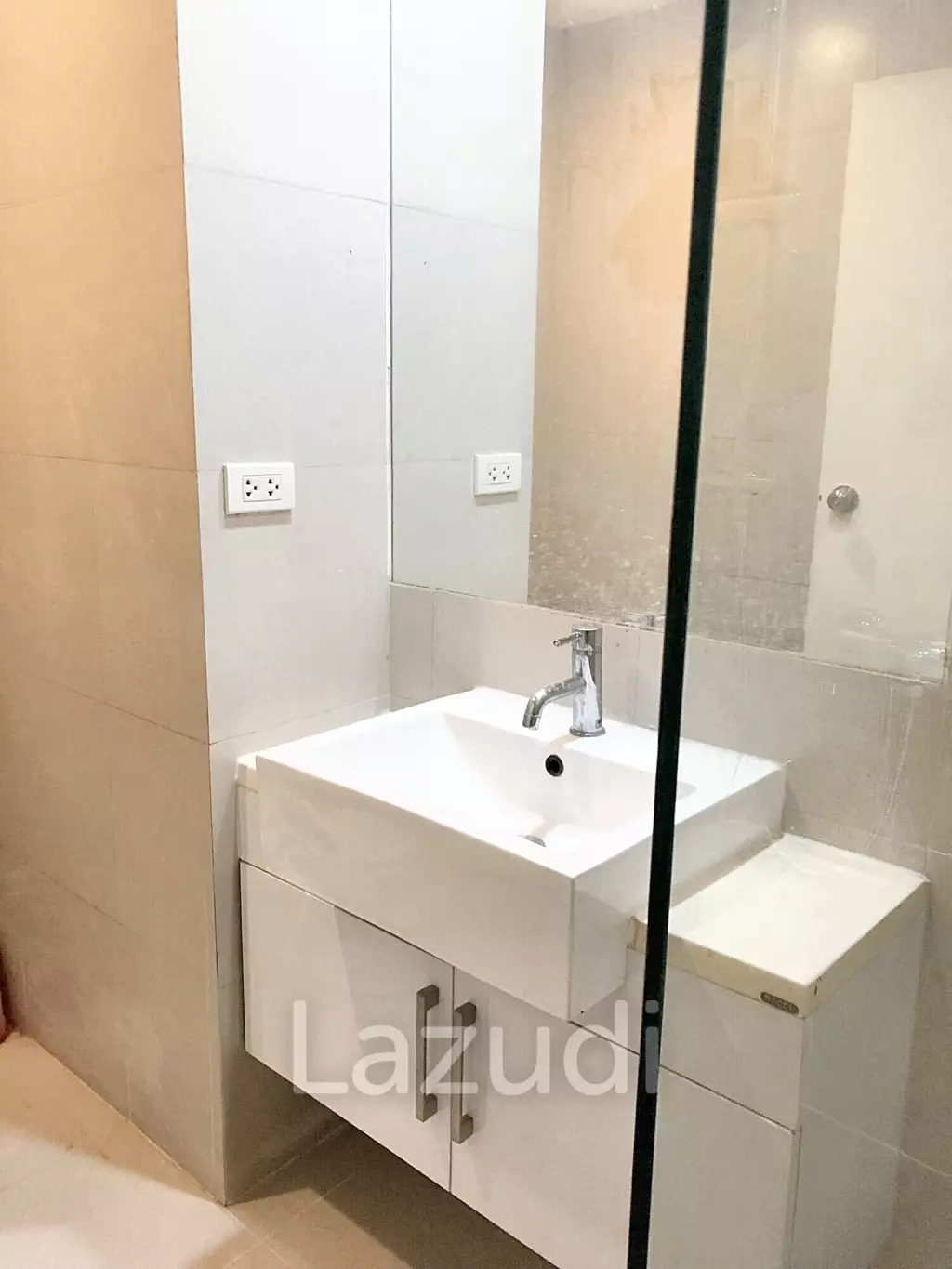 1 Bedroom 1 Bathroom 53 SQ.M Noble Solo