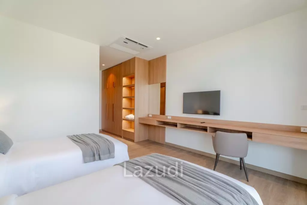 A luxurious 3-Bedroom Pool villa near Rawai Beach