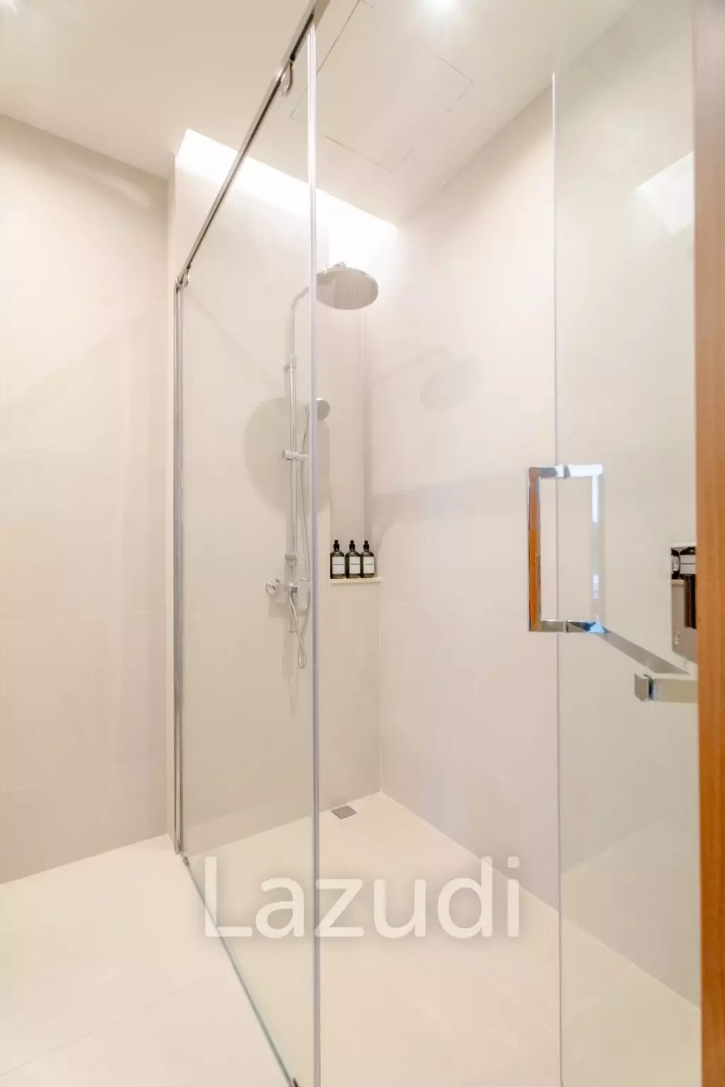 A luxurious 3-Bedroom Pool villa near Rawai Beach