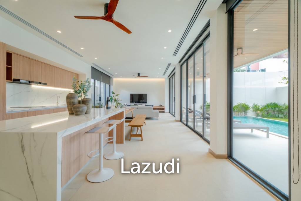 A luxurious 3-Bedroom Pool villa near Rawai Beach