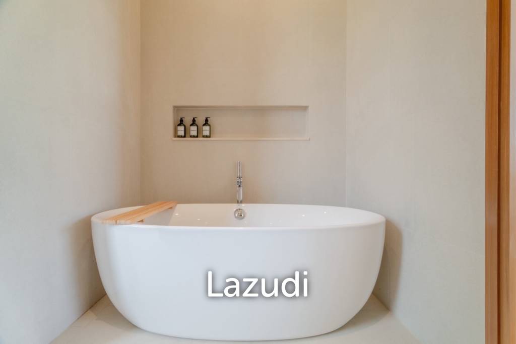 A luxurious 3-Bedroom Pool villa near Rawai Beach