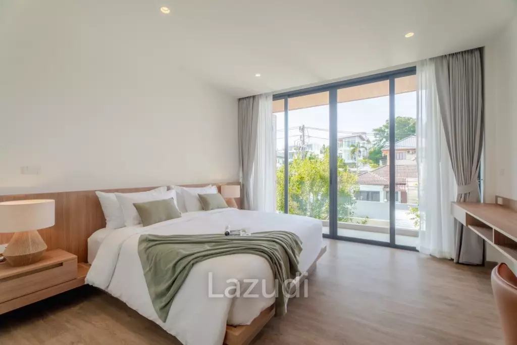 A luxurious 3-Bedroom Pool villa near Rawai Beach